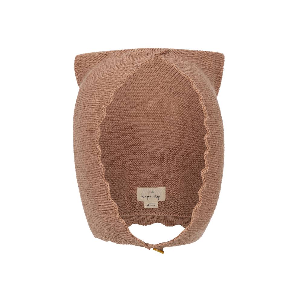Шапка-шлем из шерсти мериноса для новорожденных Konges Slojd "Cat Cafe", кофе с молоком - фото №1