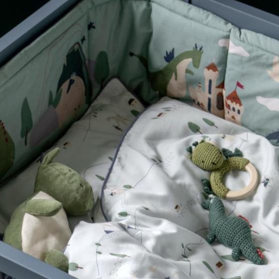 Бампер для детской кроватки Sebra "Сказки о Драконах"