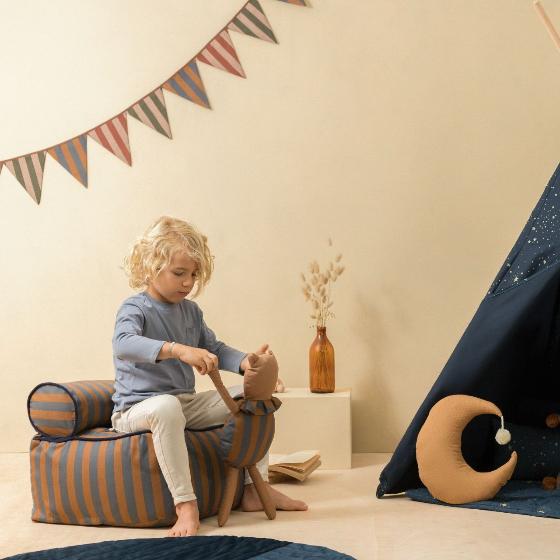 Кресло детское Nobodinoz "Majestic Beanbag Blue Brown Stripes", коричневая полоска, 50 х 50 х 25 см