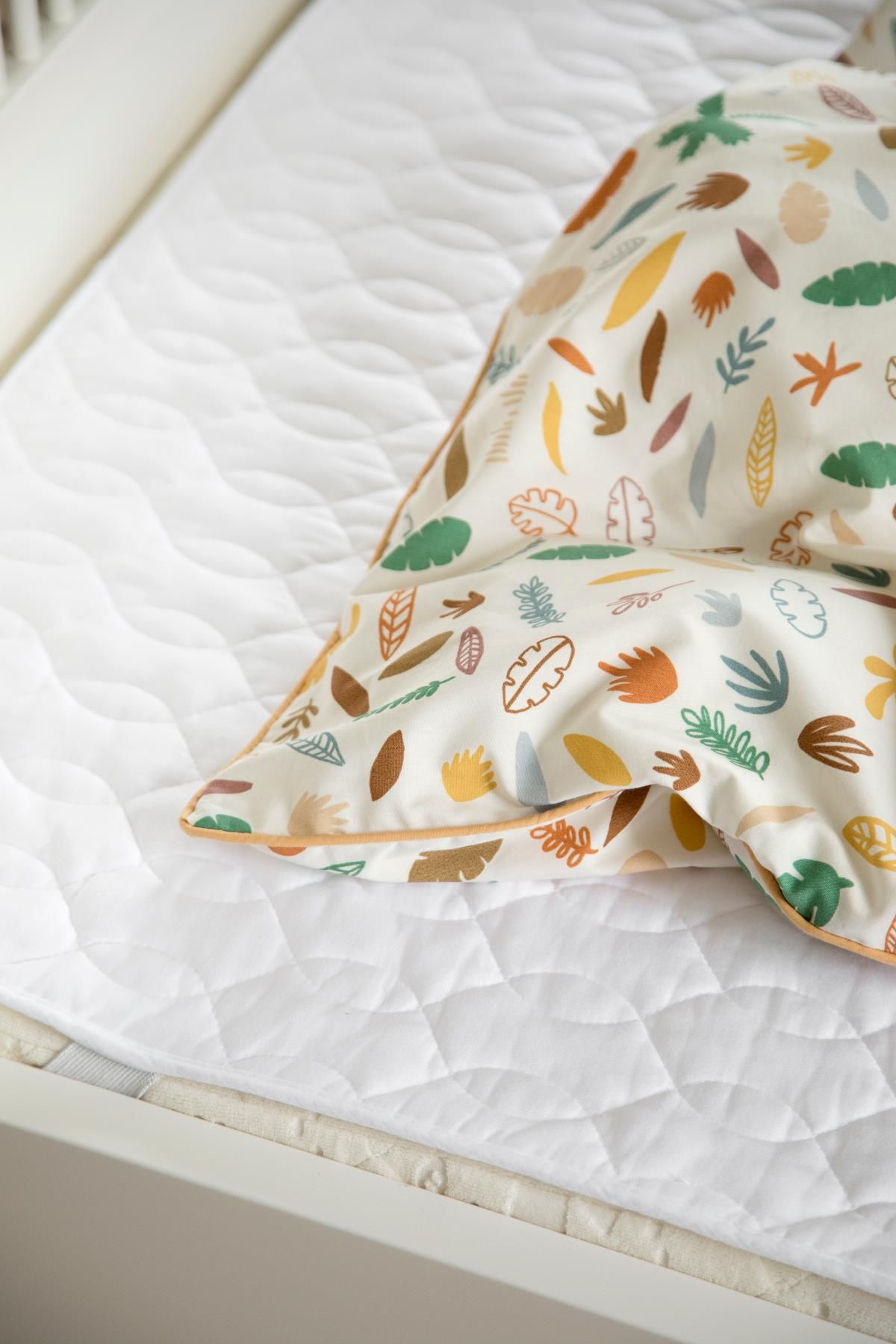 Наматрасник для кроватки Sebra Baby & Junior, 112,5 х 70 см, цвет белый - фото 1