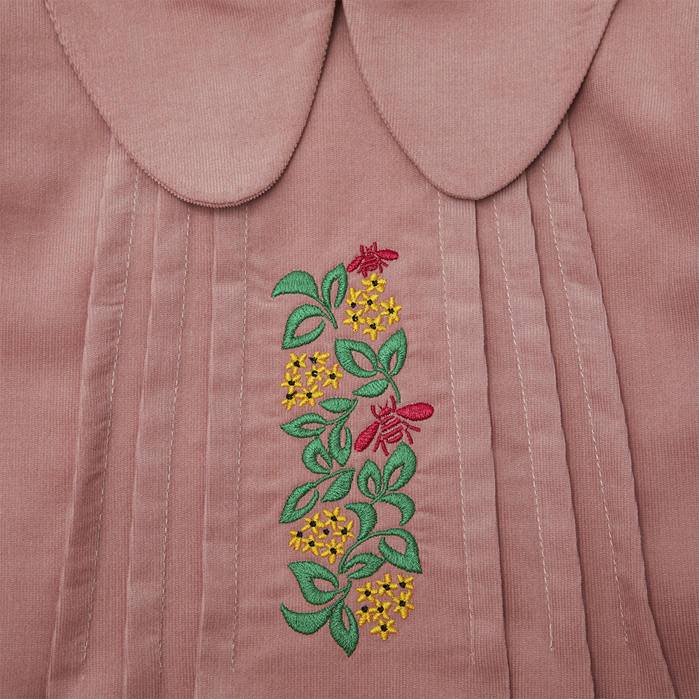 Платье-колокольчик с вышивкой BUG LOVERS, розовое