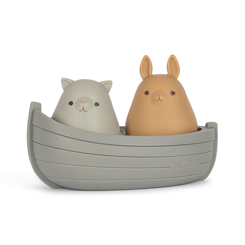Набор игрушек для ванной в лодке Konges Slojd, миндальный микс