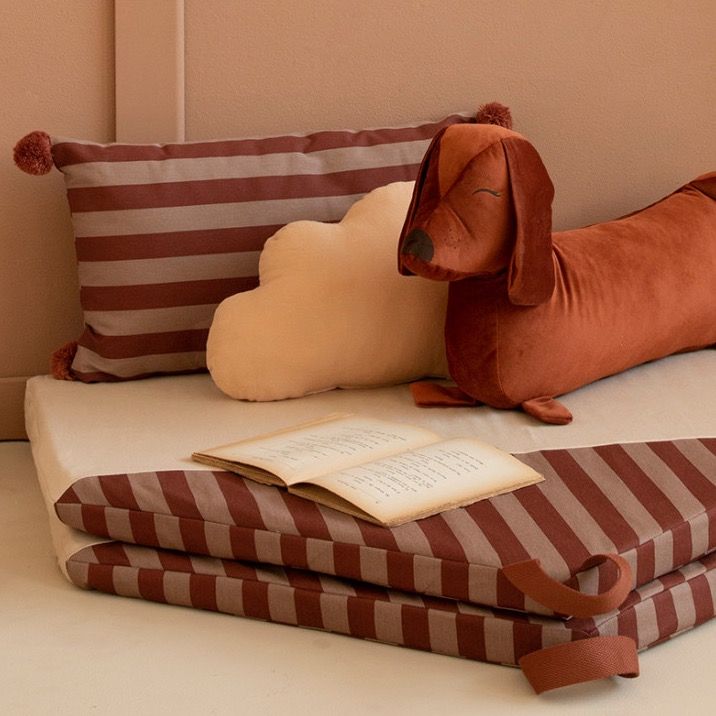 Подушка Nobodinoz "Majestic Cushion Marsala Stripes", полоска марсала, 46 х 27 см