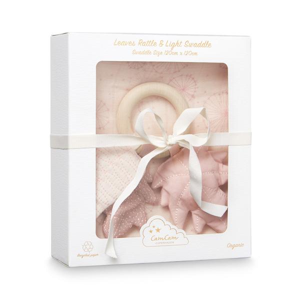 Подарочный набор для новорожденного Cam Cam Copenhagen, пеленка и погремушка на кольце Листья, розов