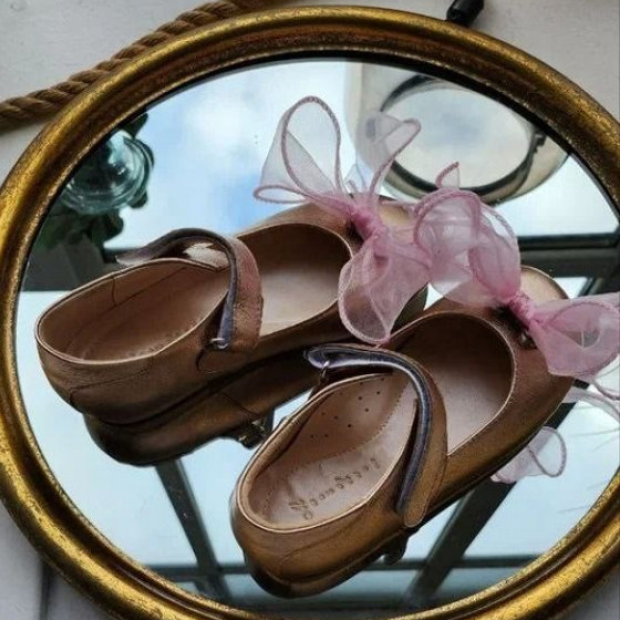 Туфли Marisharm "Анна" со сменным декором, золотые - фото №1