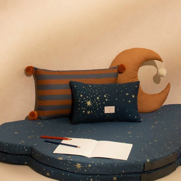 Подушка Nobodinoz "Majestic Cushion Blue Brown Stripes", коричневая полоска, 46 х 27 см