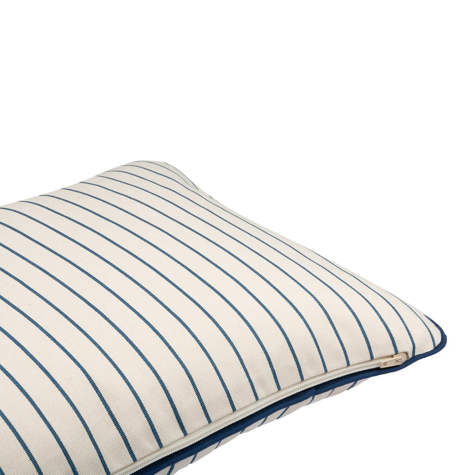 Подушка Nobodinoz "Jazz Cushion Blue Thin Stripes/Natural", тонкая синяя полоска, 45 х 30 см