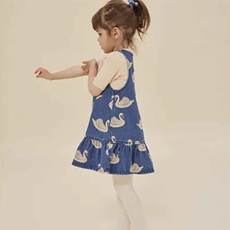 Платье джинсовое Konges Slojd "Magot Swan", танцующие лебеди - фото №6