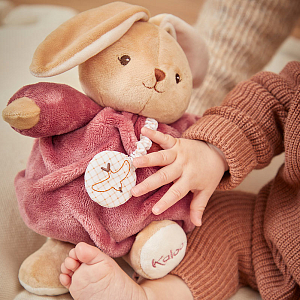 Мягкая игрушка музыкальная Kaloo "Кролик Chubby Rabbit", серия "Intemporel", бургунди, 17 см