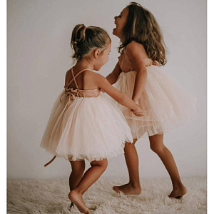 Платье принцессы Mrs. Ertha "Rosie Nude", кремовое