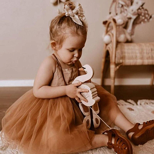 Платье принцессы Mrs. Ertha "Rosie Rusted", карамельное