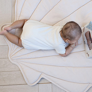 Игровой коврик в виде раковины Cam Cam Copenhagen "Sea Shell", миндальный, 120 х 90 см