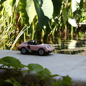 Машина PLAYFOREVER "Mini Luft Pop", розовая