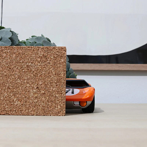 Машина PLAYFOREVER "Ken Gibson", оранжевая