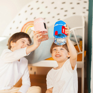 Умная бутылочка с тамагочи LUMICUBE "DRINKME", голубая, 350 мл