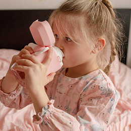 Умная бутылочка с тамагочи LUMICUBE "DRINKME", розовая, 350 мл