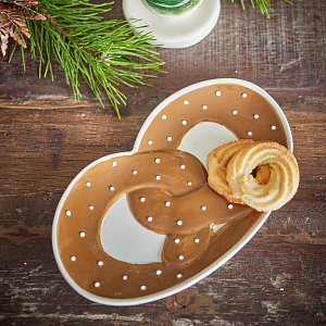 Блюдо сервировочное керамическое Bloomingville "Treats", коричневое