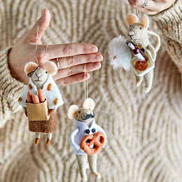 Декоративные игрушки из шерсти Bloomingville "Peo", 3 шт, бежевые