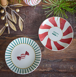 Набор тарелок керамических Bloomingville "Yule", 2 шт, молочный с красным