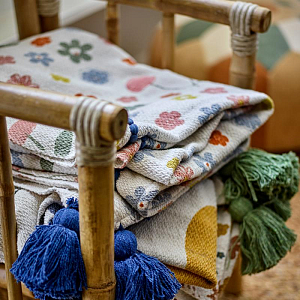 Плед Bloomingville MINI "Cherry", вишни на кремовом, 160 х 130 см