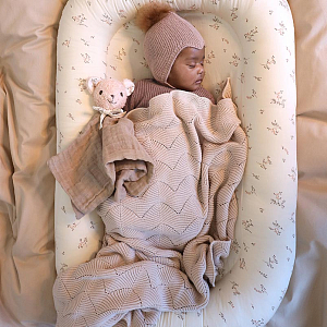 Плед вязаный для новорожденных Cam Cam Copenhagen "Scallop", миндальный, 100 х 80 см