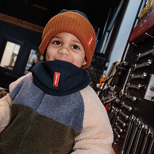 Шапка-бини вязаная Hello Hossy "Flow Polo", синяя