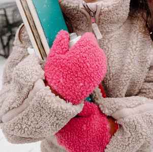 Варежки меховые Hello Hossy "Heaty Tara", вишневая глазурь