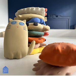 Игрушка резиновая для ванной Maison Petit Jour "The Hedgehogs", карамельный