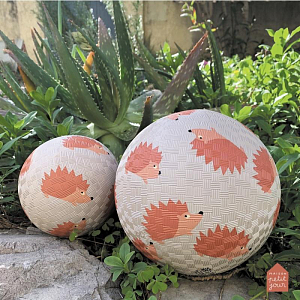 Мяч игровой Petit Jour "The Hedgehogs", карамельный, маленький