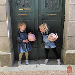 Мяч игровой Petit Jour "The Hedgehogs", карамельный, маленький