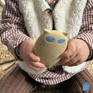 Игрушка резиновая для ванной Maison Petit Jour "Cat", кремовая