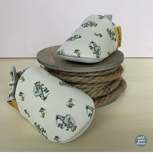 Тапочки мягкие Petit Jour "Ernest and Celestine", серые, 3-6 мес