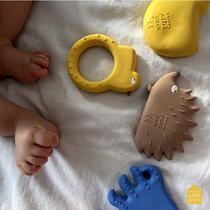 Игрушка резиновая для ванной Maison Petit Jour "Chick", желтая