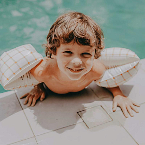 Нарукавники для плавания Mrs. Ertha "Organic Squares", геометрическая гармония