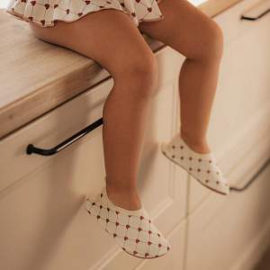 Аквашузы Mrs. Ertha "Lovely Roots", танец сердец