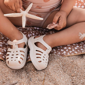 Сандалии пляжные Mrs. Ertha "Coconut Milk", кокосовое молоко