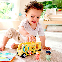Игровой набор Hape "Играем вместе", школьный автобус