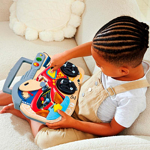 Игрушка бизиборд Hape "Цвета и формы", маленький гонщик