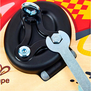 Игрушка бизиборд Hape "Цвета и формы", маленький гонщик