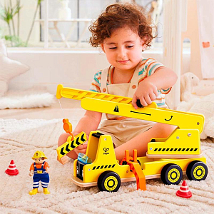 Игровой набор Hape "Малыш-строитель", строительный кран