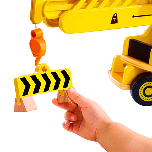 Игровой набор Hape "Малыш-строитель", строительный кран