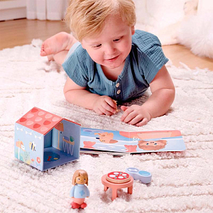 Игровой набор Hape "Маленький домик", детская иллюстрированная книга Hape Land