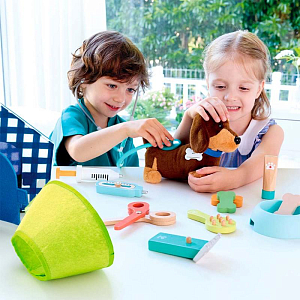 Игровой набор Hape "Ветеринарная клиника для щенков"