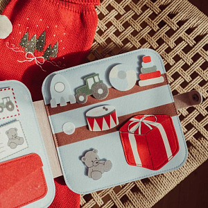 Книга развивающая из фетра Зэтс Майн (That's Mine) "Эмори Рождественский Мишка"