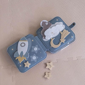 Книга развивающая из фетра Зэтс Майн (That's Mine) "Эмори Ракета"