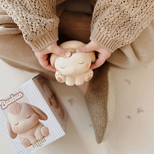 Игрушка сквиш антистресс Mrs. Ertha "Кролик BunBun", бежевая