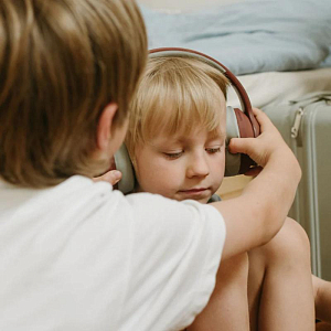 Наушники Bluetooth КИДИВУЛЬФ (KIDYWOLF), красные