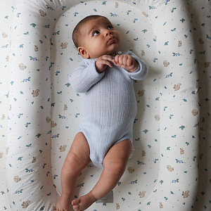 Кокон-гнездышко Кам Кам Копенгаген (Cam Cam Copenhagen) "Черника", молочный