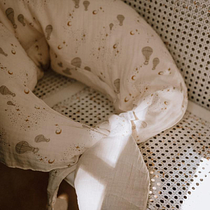 Подушка для кормления Зэтс Майн (That's Mine) "Луна В Мире Снов"