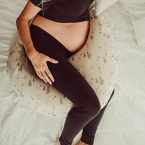 Подушка для кормления Зэтс Майн (That's Mine) "Луна В Мире Снов"